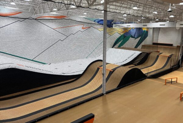 SnoBahn Thornton, indoor skate and snow park - Bigairbag landing big jump area